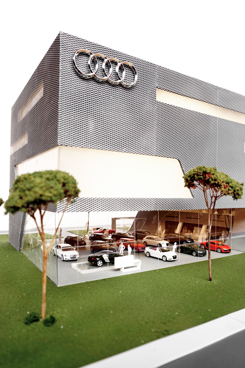 Model Terminal Park Avenue Audi - Showroom View